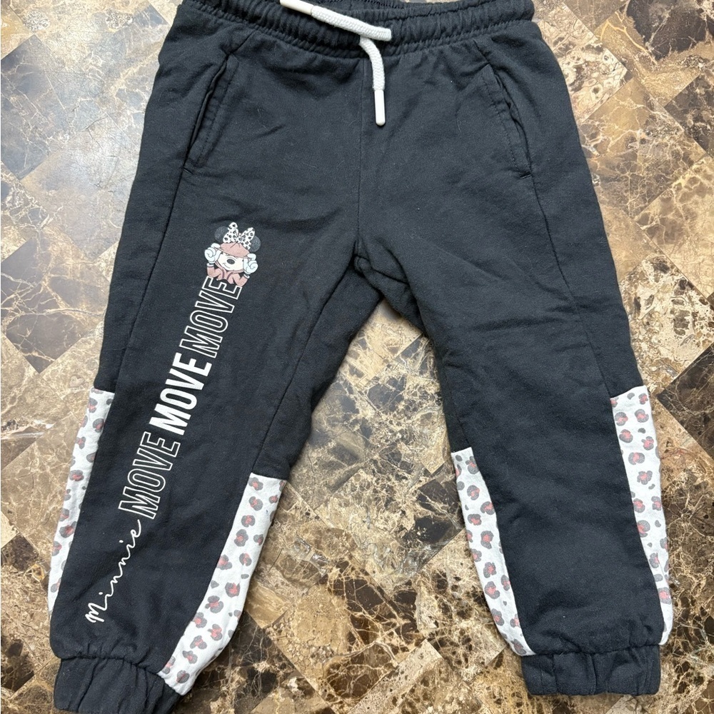 4-30$ Disney minie mouse jogger 3-4 years